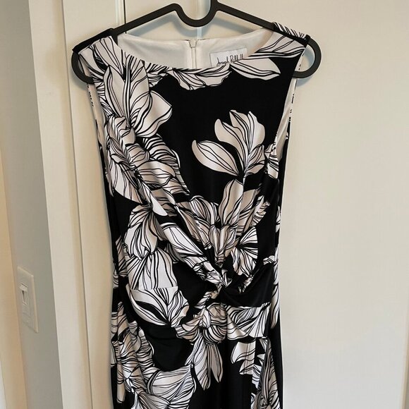 Joseph Ribkoff Slvless Boat Neck Floral Faux Wrap Lined Midi Dress Blk Wht Sz 4 - Picture 3 of 10